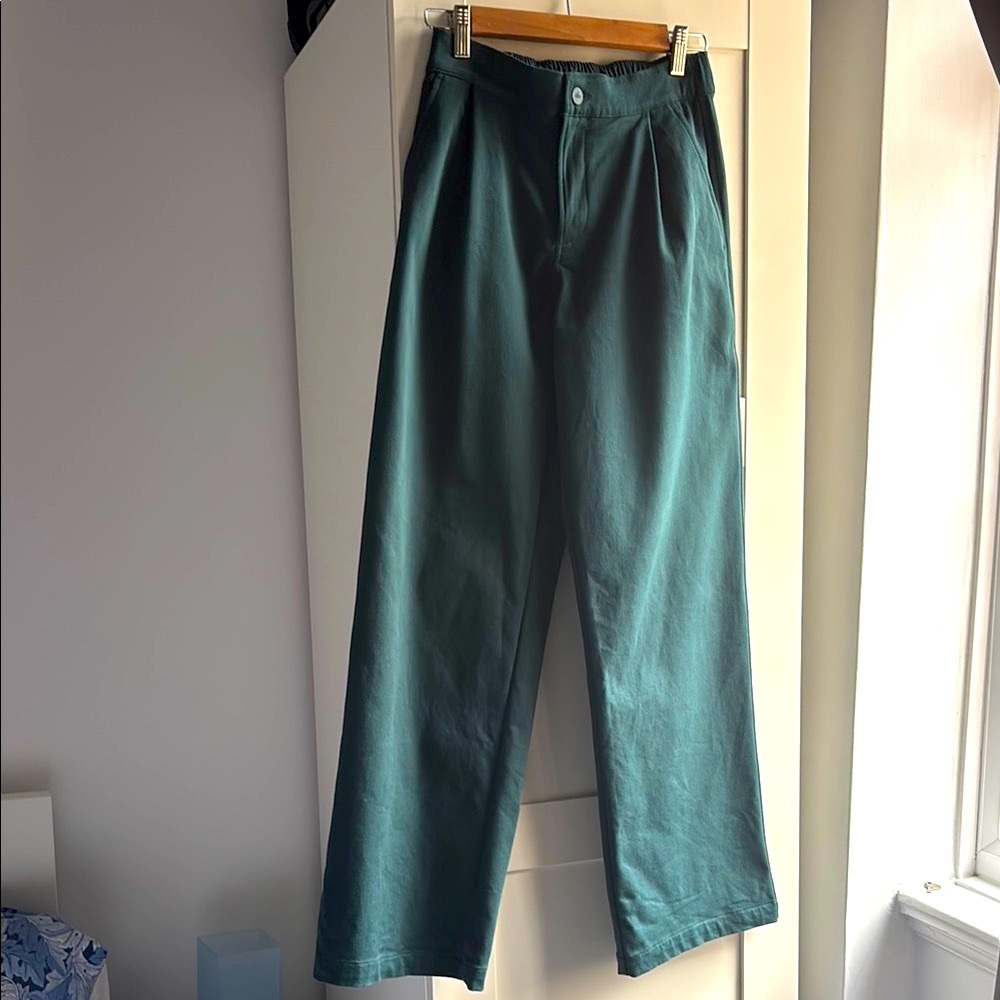 Alo Yoga Road Trip Trouser - Picture 2 of 7